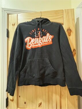 Team Apparel Black Crewneck Bengals Pullover with Orange Script